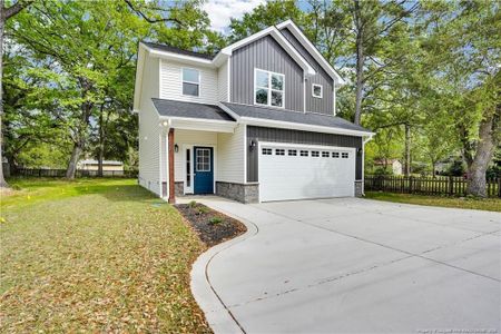 New construction Single-Family house 610 N Main St St, Raeford, NC 28376 - image