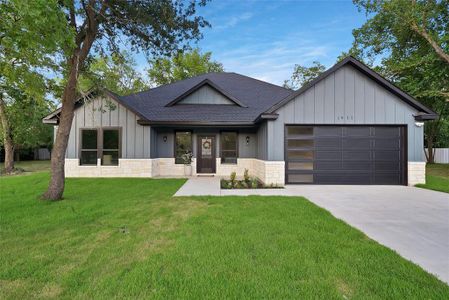 New construction Single-Family house 1911 Us-Hwy 69, Greenville, TX 75401 - image