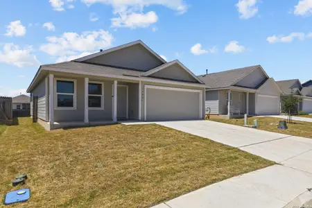 New construction Single-Family house 31829 Bluewood Vis, Bulverde, TX 78163 plan Fullerton - image