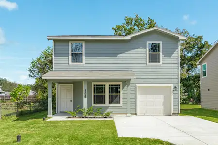 New construction Single-Family house 306 N Orange St, Sweeny, TX 77480 - image 1