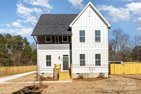 New construction Single-Family house 607 Julia Avenue, Belmont, NC 28012 - photo 0