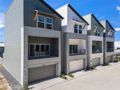 New construction Single-Family house 527 Moving Meadows Dr, Houston, TX 77018 - image 2