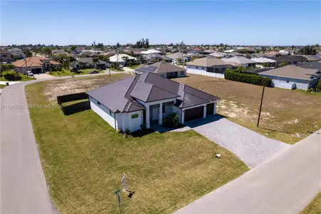 New construction Single-Family house 3300 Nw 1St Ter, Cape Coral, FL 33993 - image