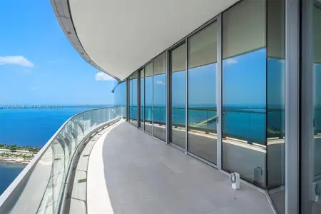 New construction Condo house 175 Se 25Th Rd, Unit PH-4001, Miami, FL 33129 - image 3