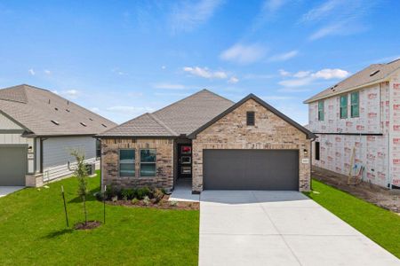New construction Single-Family house 144 Wind Hl, Jarrell, TX 76537 plan Potter - image
