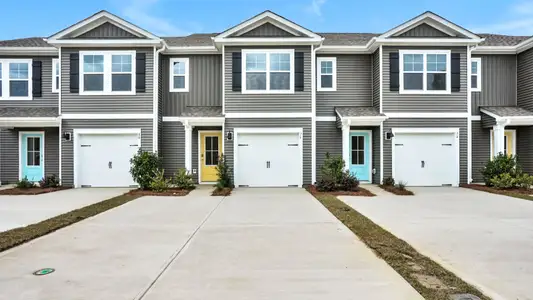 New construction Single-Family house 72 Cashmere Ct, Wilmington, NC 28411 plan Pearson Th - image