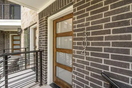 New construction Townhouse house 304 Golden Bell Ln, Fort Worth, TX 76107 - image