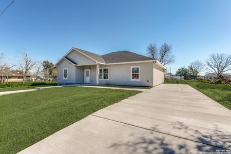 New construction Single-Family house 7050 Lark Haven Lane, San Antonio, TX 78263 - photo 0