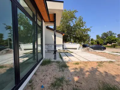 New construction Single-Family house 8005 Ridgeview Dr, Houston, TX 77055 - image