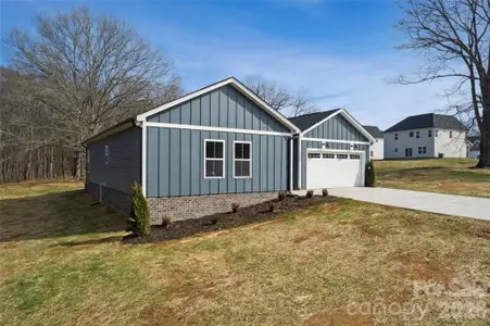 New construction Single-Family house 6115 Morehead Rd, Harrisburg, NC 28075 - image