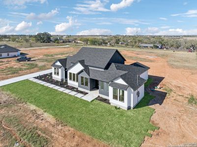 New construction Single-Family house 179 Hidden Ranch Ln, Floresville, TX 78114 - image