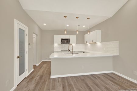 New construction Single-Family house 1196 Canyon Trce, Canyon Lake, TX 78133 null- photo 1 1