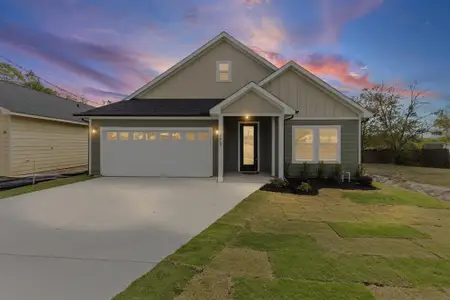 New construction Single-Family house 4613 Lee St, Greenville, TX 75401 - image