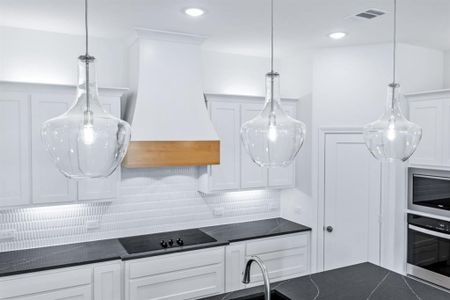 New construction Single-Family house 913 Beall St, Denton, TX 76207 - image 18