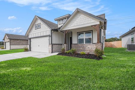 New construction Single-Family house 3743 Crawford St, Bay City, TX 77414 plan Duval - image