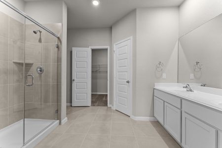 New construction Single-Family house 16243 Sage Cmn, Elmendorf, TX 78112 plan Magellan - image 8