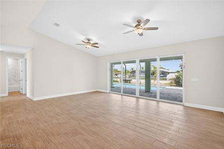 New construction Single-Family house 303 Se 1St Pl, Cape Coral, FL 33990 plan The Paradise Cove - image 15