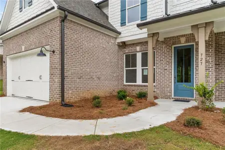 New construction Single-Family house 727 Crest Line Trl, Powder Springs, GA 30127 plan CHATHAM D - image 3