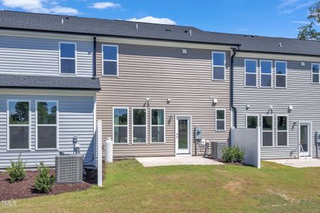 New construction Townhouse house 8918 Kennebec Crossing Drive, Unit 69, Angier, NC 27501 - photo 40 40