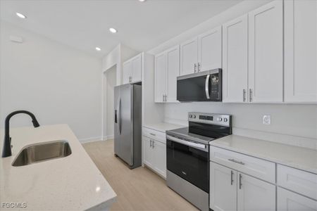 New construction Single-Family house 144 Se 19Th Ter, Cape Coral, FL 33990 plan The Paradise Cove III - image 17