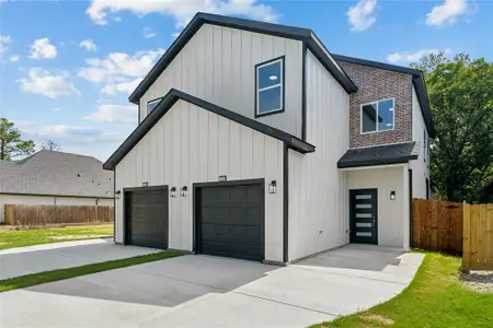 New construction Single-Family house 0 Cottonwood St, Fort Worth, TX 76111 - image