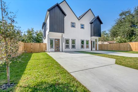 New construction Single-Family house 5642 Hirondel St, Houston, TX 77033 - image