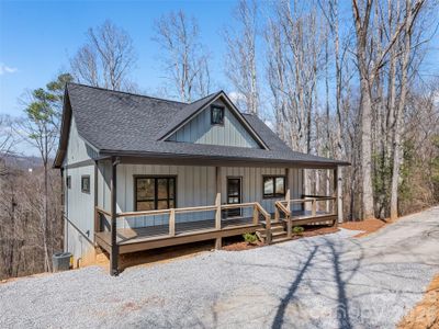New construction Single-Family house 288 Ironwood Dr, Clyde, NC 28721 - image