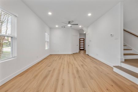 New construction Single-Family house 1220 E 33Rd St, Houston, TX 77022 - image 20