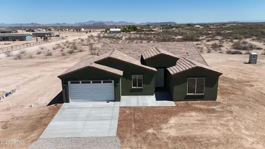 New construction Single-Family house 37478 W Hayes St, Tonopah, AZ 85354 - image