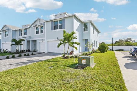 New construction Townhouse house 540 Salisbury Cir, Fort Pierce, FL 34982 plan Sandpiper End - image