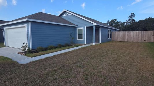 New construction Single-Family house 10695 Crockett Mdws, Conroe, TX 77306 - image