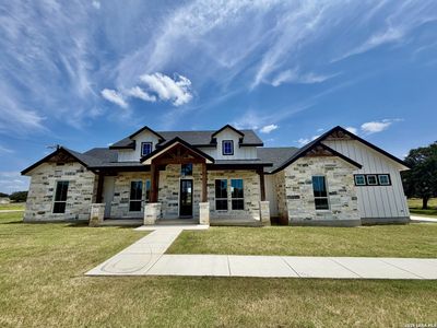 New construction Single-Family house 712 County Rd 320, Floresville, TX 78114 - image