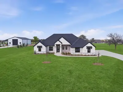 New construction Single-Family house 2009 Downslope Ln, Weatherford, TX 76087 - image