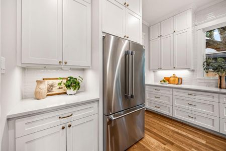 New construction Single-Family house 1001 E 27th St, Houston, TX 77009 - image 18