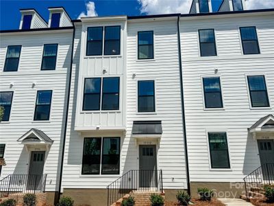 New construction Townhouse house 15355 Ballancroft Pkwy, Unit 23, Charlotte, NC 28277 - image