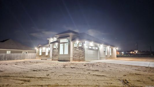 New construction Single-Family house 105 Oakmont Ln, La Vernia, TX 78121 - image