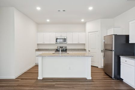 New construction Single-Family house 15306 Shady Crest Ct, Cut and Shoot, TX 77303 plan Apollo - image 11