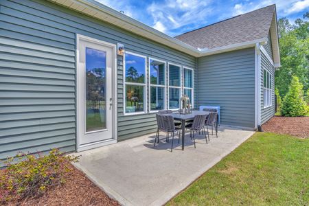 New construction Single-Family house 2023 Oakton Dr, Southport, NC 28461 plan Brandt - image