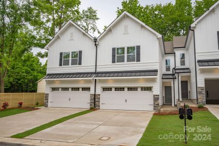 New construction Townhouse house 19747 Feriba Place, Cornelius, NC 28031 - photo 0