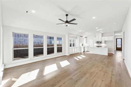 New construction Single-Family house 117 Red Cedar Ct, Balch Springs, TX 75181 null- photo 13 13