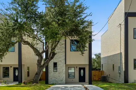 New construction Single-Family house 650 Canyon Circle Dr, Canyon Lake, TX 78133 - image