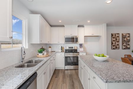 New construction Single-Family house 101 Johnson Rdg Wy, Four Oaks, NC 27524 - image 10