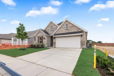 New construction Single-Family house 16336 Hydrangea Rd, Fort Worth, TX 76247 plan Kiara - image