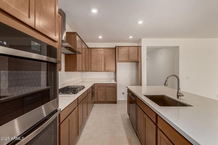 New construction Single-Family house 25312 N 131St Dr, Peoria, AZ 85383 plan Lot 114 - Plan  4413 - image 10