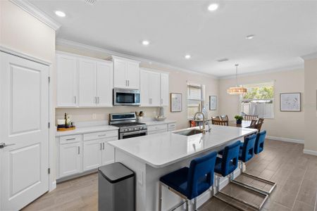 New construction Single-Family house 17418 Holly Well Ave, Wimauma, FL 33598 Sunburst II- photo 6 6