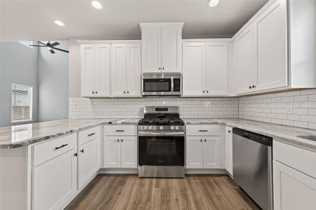 New construction Single-Family house 457 Stone Placa, Brookshire, TX 77423 - image 5