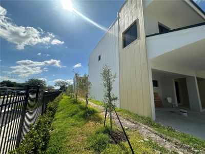 New construction Townhouse house 534 Northwest 7th Street, Unit 1, Florida City, FL 33034 - photo 43 43