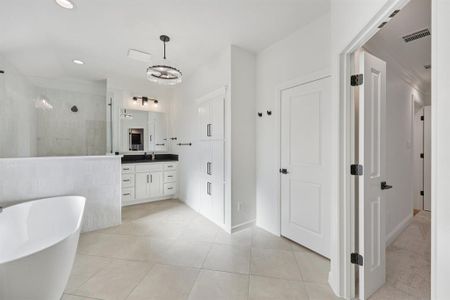 New construction Single-Family house 3108 Hazlewood Rd, Granbury, TX 76049 - image 10