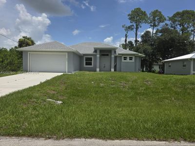 New construction Single-Family house 3852 Hopevale St, Fort Myers, FL 33905 - image
