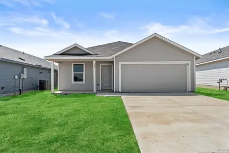 New construction Single-Family house 105 Autumn Trl, Floresville, TX 78114 plan Dowing - image